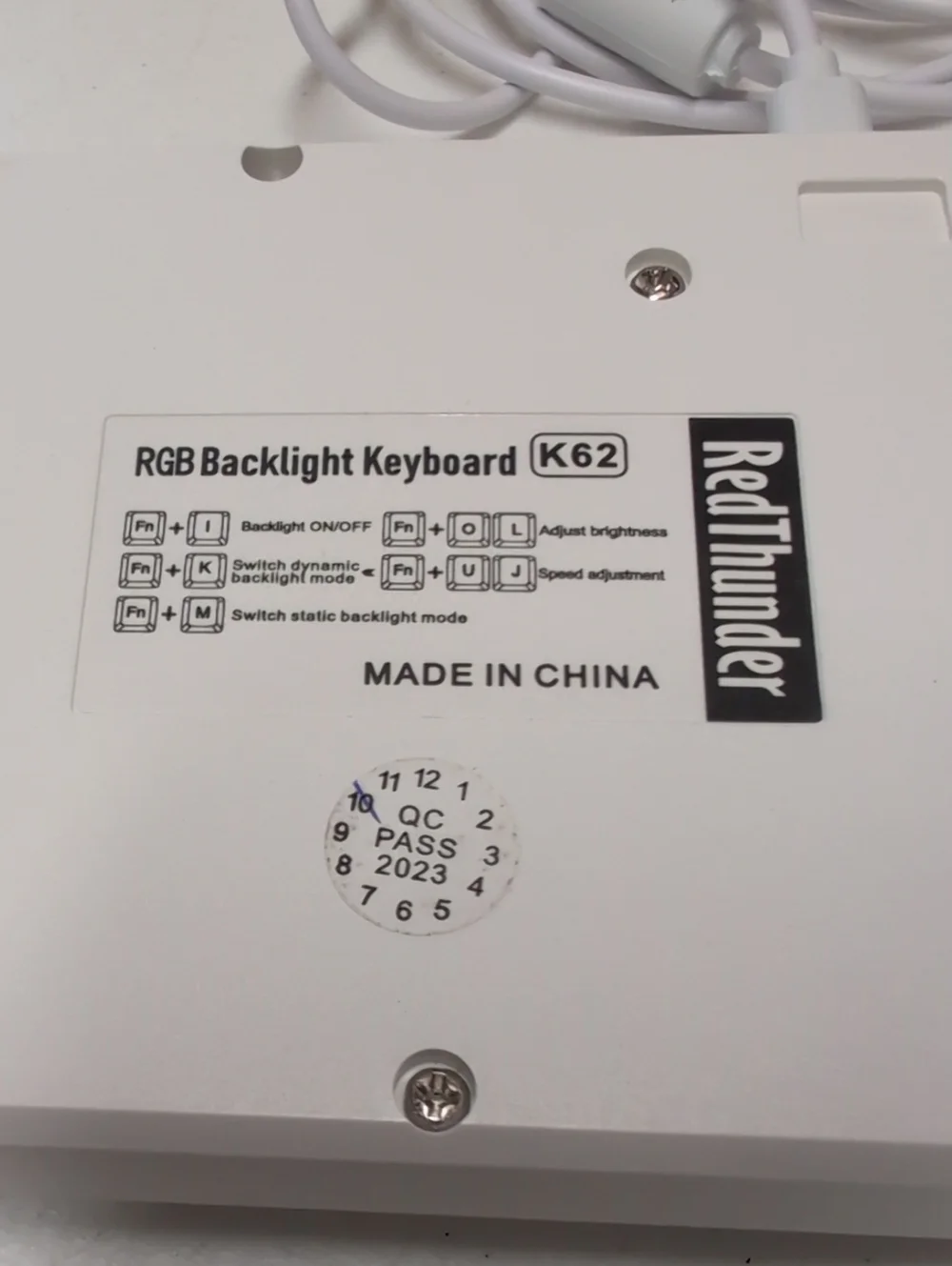 K62 RGB Backlight Keyboard — White. (95)